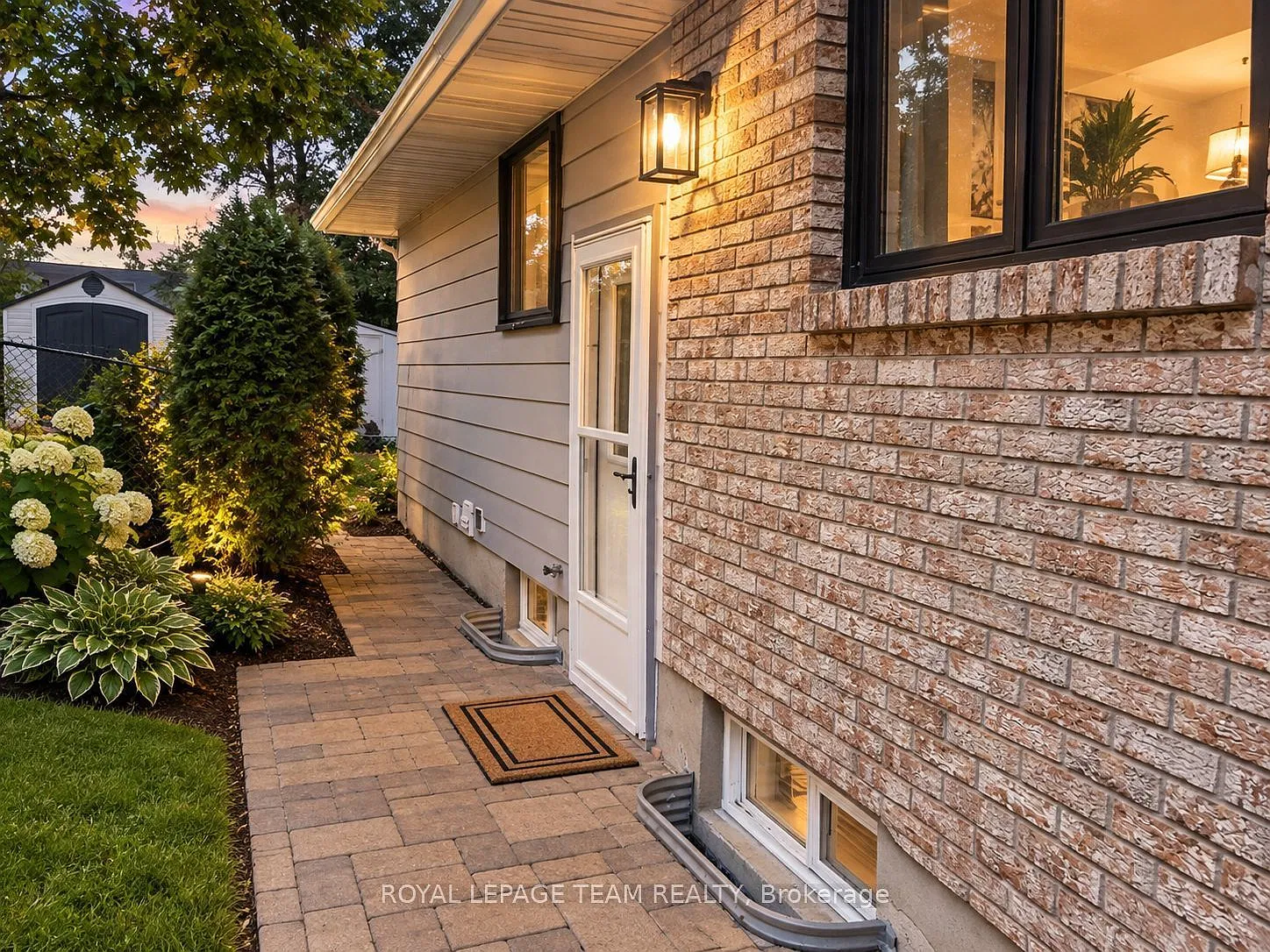 2 bed, $1,990 — Photo 2