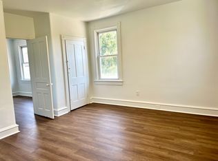 13 N Centre St FLOOR 2, Merchantville, NJ 08109