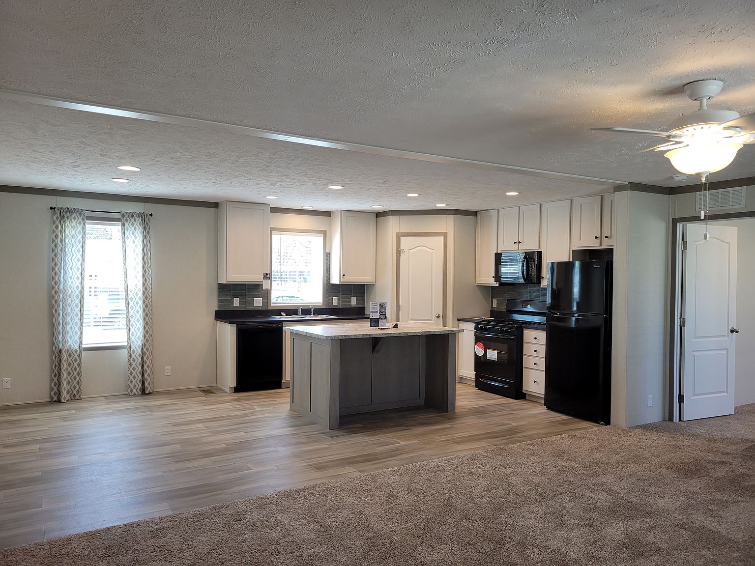 9545 Seaway Dr 5, Clay Township, MI 48001 Zillow