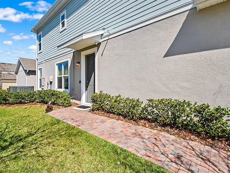 6262 Goldcoast Ave — Photo 3
