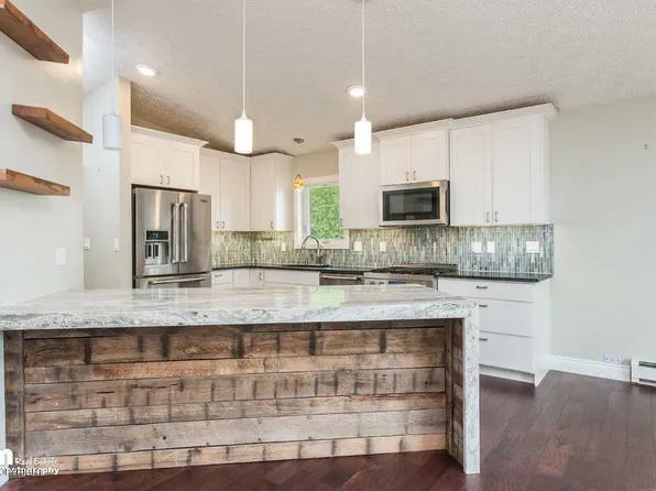 8130 Kronos Dr, Anchorage, AK 99502