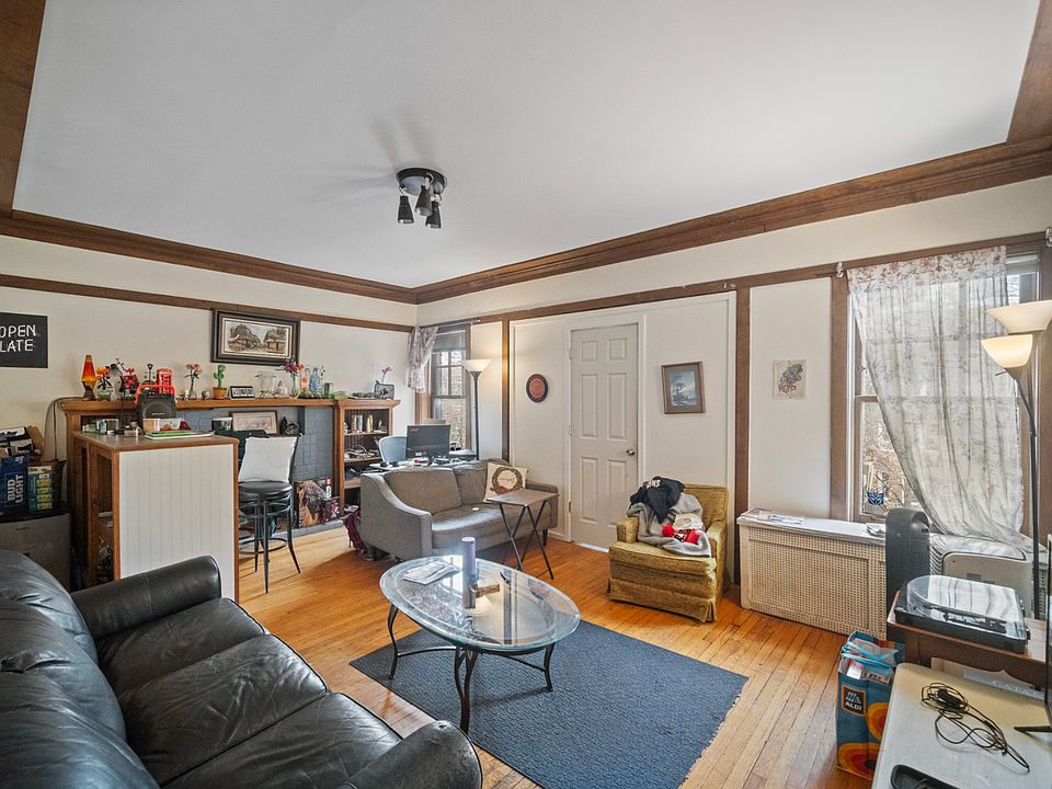 1st image of 1223 W North Shore Ave #140