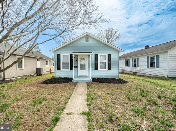 902 Charles St, Coatesville, PA 19320