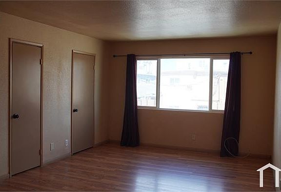 4th image of 506 McKellar Cir APT 4