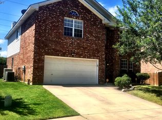2310 Green Mere Dr, Arlington, TX 76001