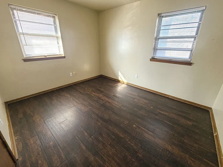 837 Briarlane Rd — Photo 13