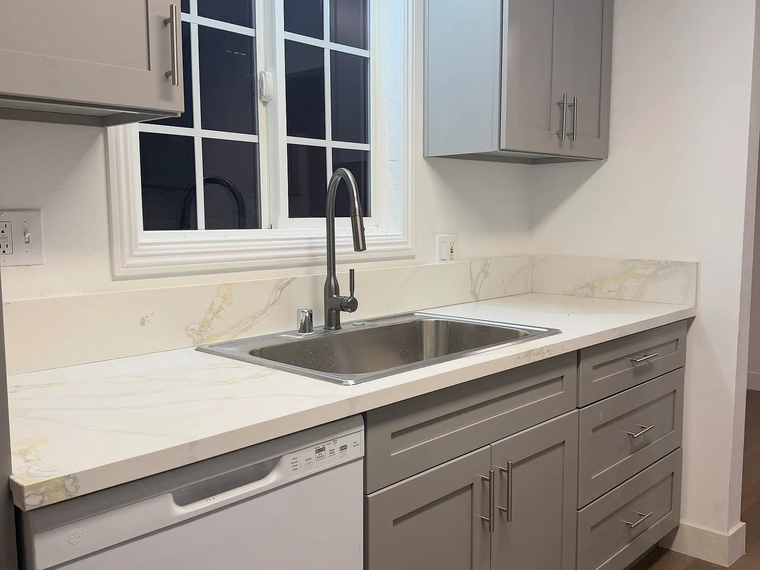 3 bed, 1368 sqft, $3,500 — Photo 3