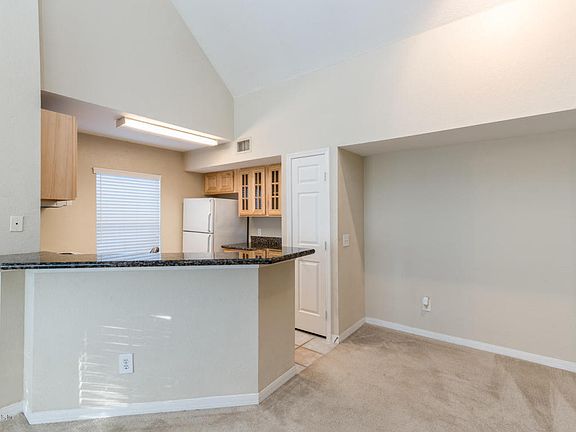 5th image of 13703 N Richmond Park Dr Unit 3508