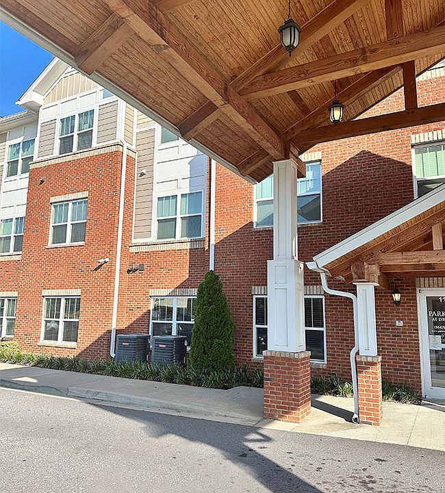 1st image of 110 Fernwood Dr
