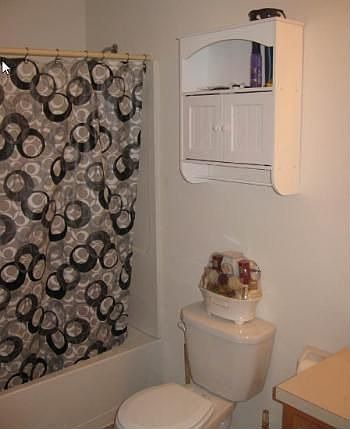 4th image of 8143 Woods Ave