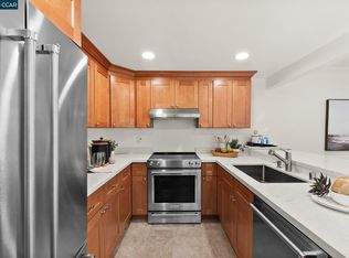 1124 Singingwood Ct APT 7, Walnut Creek, CA 94595