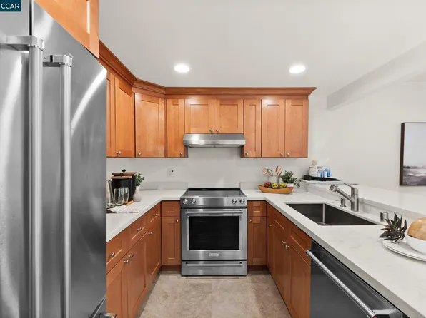 1124 Singingwood Ct APT 7, Walnut Creek, CA 94595