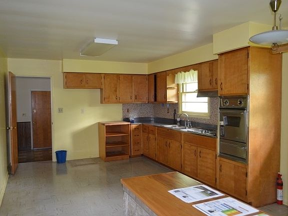 4th image of 4608 N Glenwood Ave