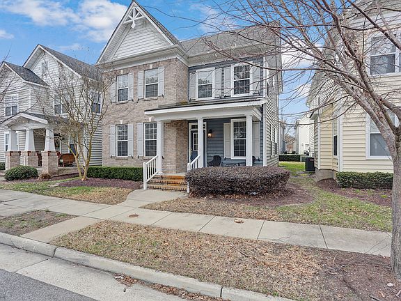 4th image of 608 Normandy St