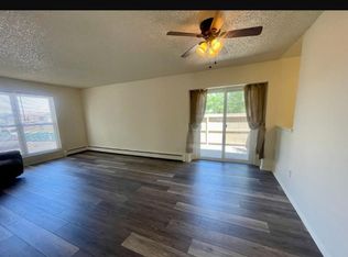 4290 Loomis Ave APT 1, Colorado Springs, CO 80906