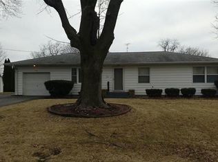 310 N Oak St, Waterman, IL 60556