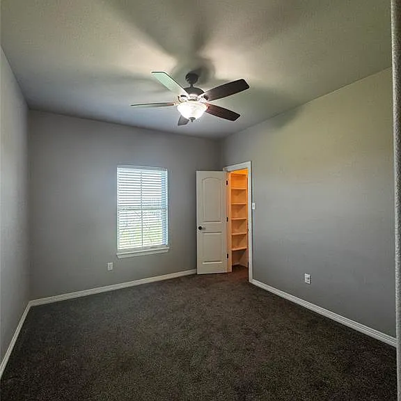 250 Southlake Dr — Photo 17