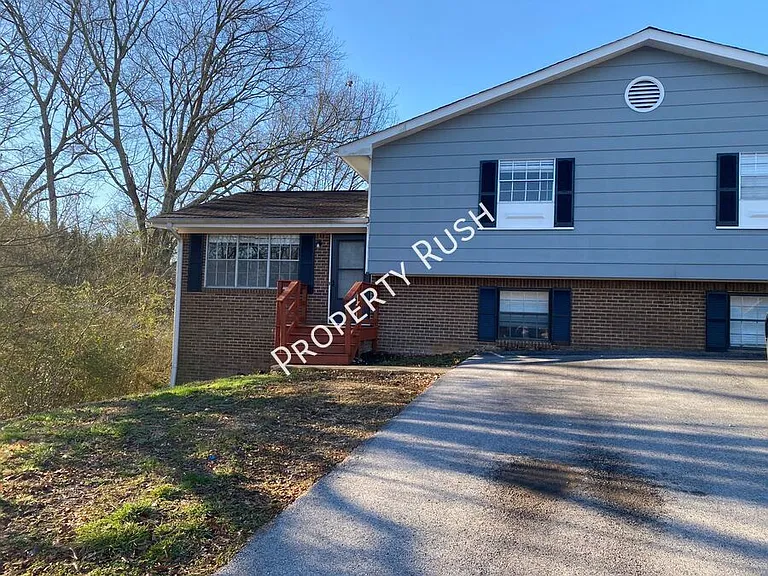 4727 Tessie Ln — Photo 2