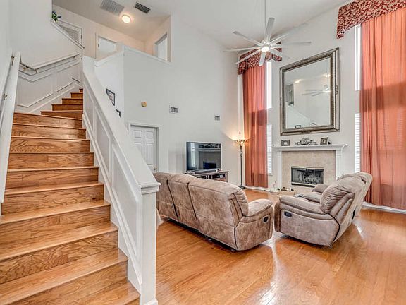 3rd image of 2999 Majestic Oaks Ln