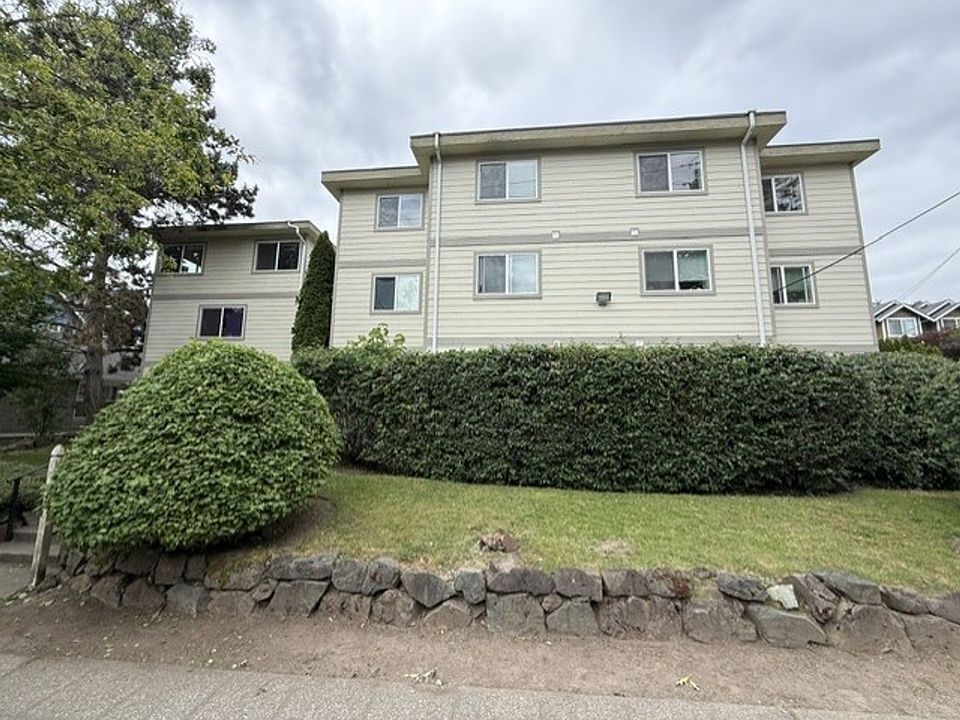 1st image of 301 26th Ave S #4