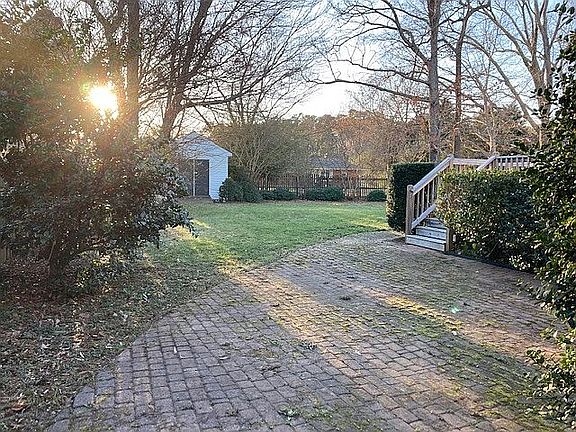 3rd image of 104 Zachary Pl