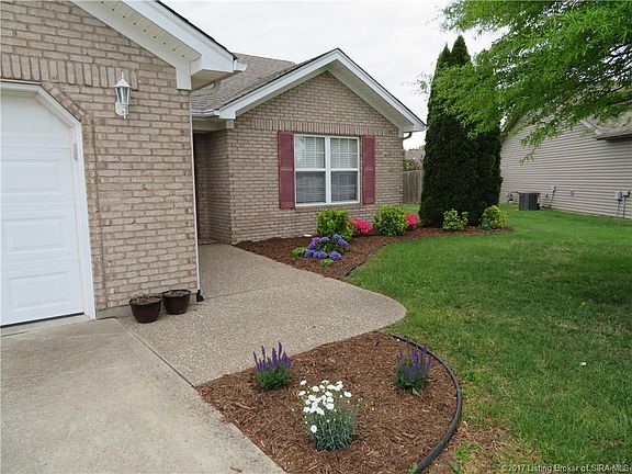 2nd image of 506 Presley Ln