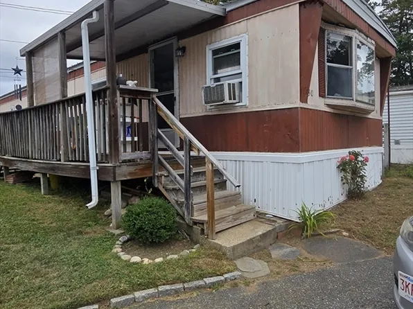 30 Klondike Ave, Westfield, MA 01085