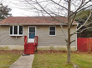 62 Johnson St, Waretown, NJ 08758