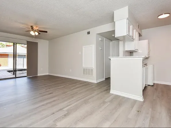 ROOKWOOD GOLF APARTMENTS, 13155 Walden Rd #235, Montgomery, TX 77356