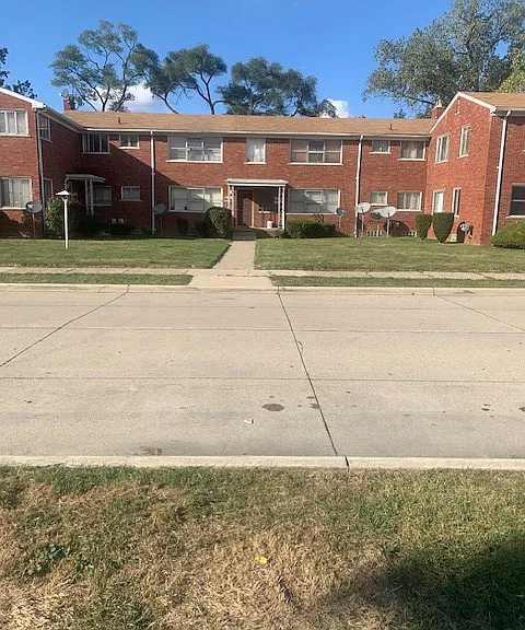 15300 Miller St — Photo 1