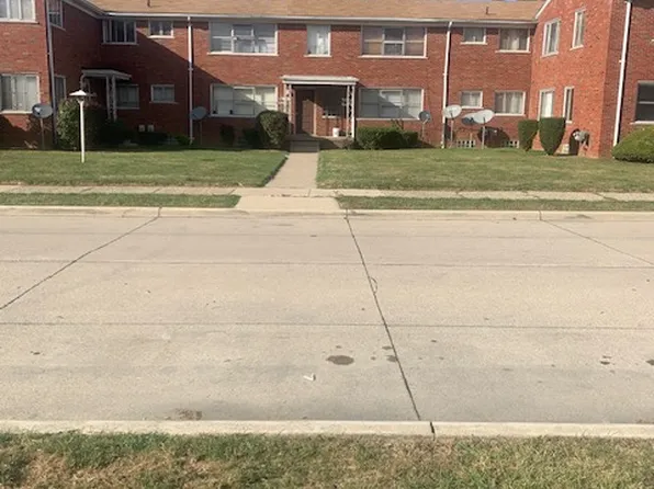 15300 Miller St, Oak Park, MI 48237