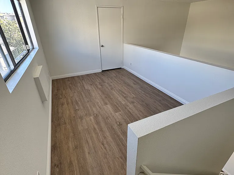 1625 Glendon Ave #6 — Photo 6