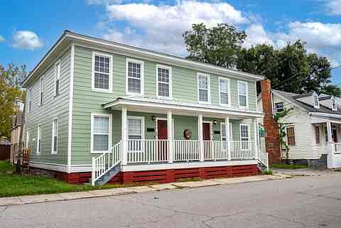 1st image of 508 E Hall St APT B