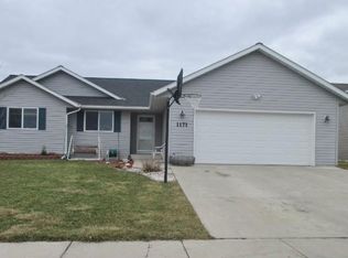 1171 Blackhawk Dr SW, Hutchinson, MN 55350