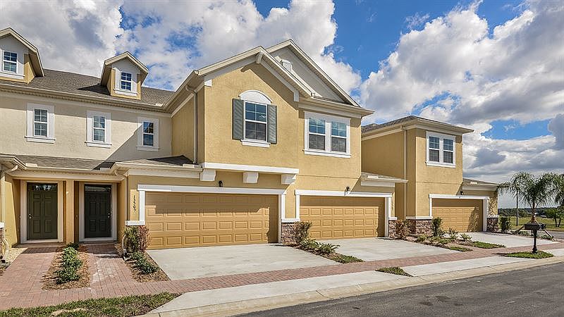 1st image of 13565 Fountainbleau Dr