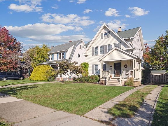 3rd image of 15618 Lakewood Heights Blvd