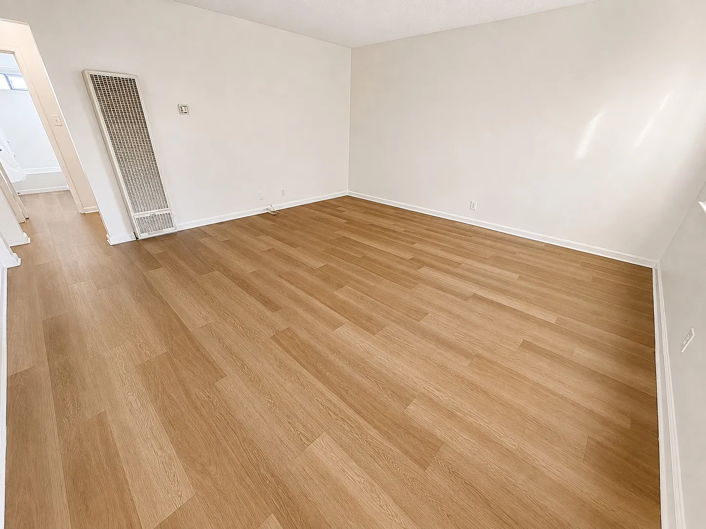 2 bed, 815 sqft, $2,250 — Photo 4