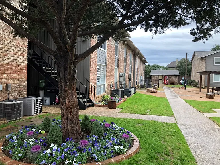 Welcome home to Ridge Crest Apartments _ a charming boutique community tucked away in beautiful Grapevine, TX.