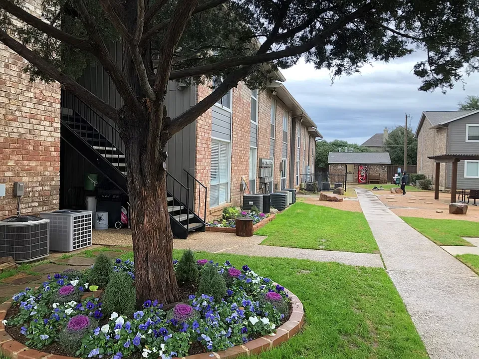 Ridge Crest Apartments