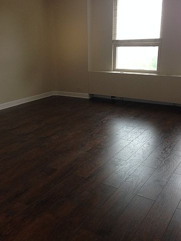 1st image of 2626 N Lakeview Ave APT 905