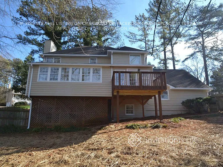1591 Willow Blf — Photo 4