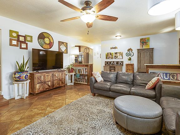 4th image of 117 Hilltop Dr