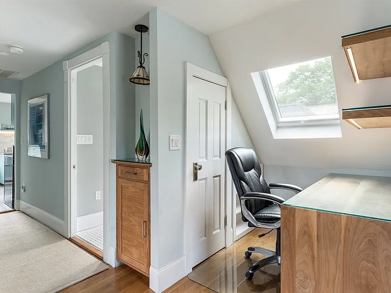10 Brewer St — Photo 31