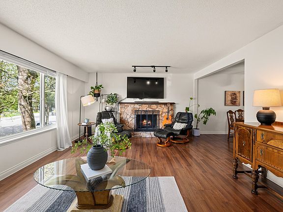 5th image of 5866 179a St