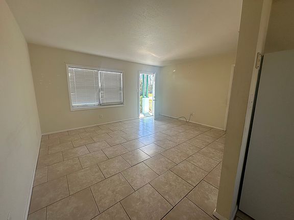 2nd image of 5201 Lee Dr #5205