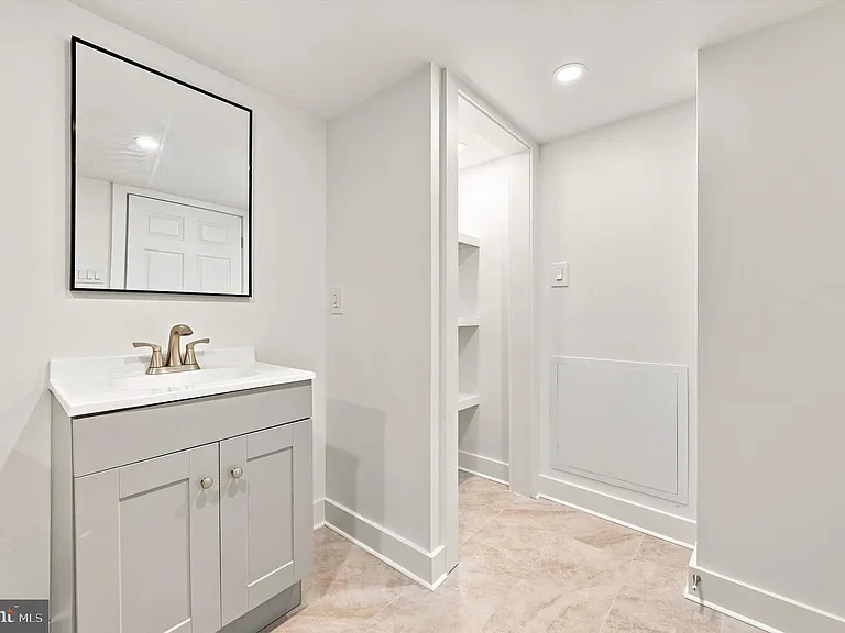 5601 Hunter St #1 — Photo 14
