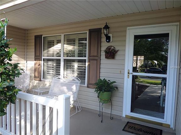 3rd image of 1665 Lakewood Dr
