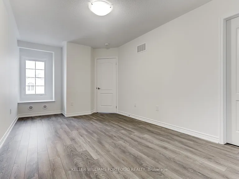 7 Bluegill Cres — Photo 18