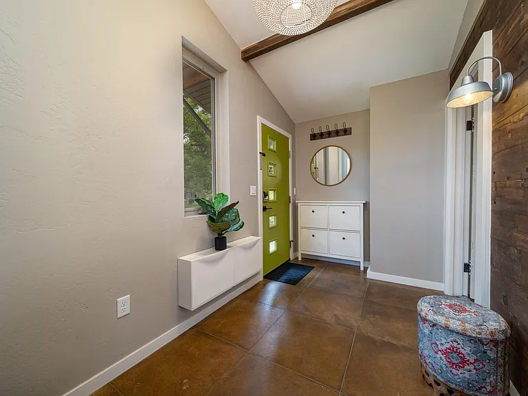 1346 Rood Ave — Photo 11