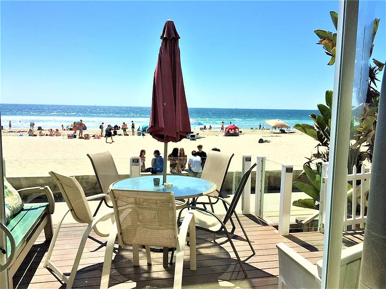 3237 Ocean Front Walk — Photo 43